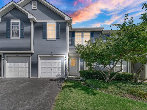 1163 Whispering Hills Dr, Naperville, IL 60540