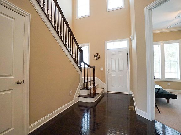 3rd image of 6692 Cooperstone Dr