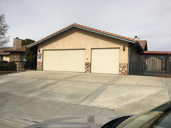 2nd image of 1827 W Avenue K12