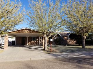104 Encanto Dr, Holbrook, AZ 86025