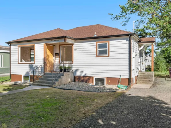 421 8th St, Clarkston, WA 99403