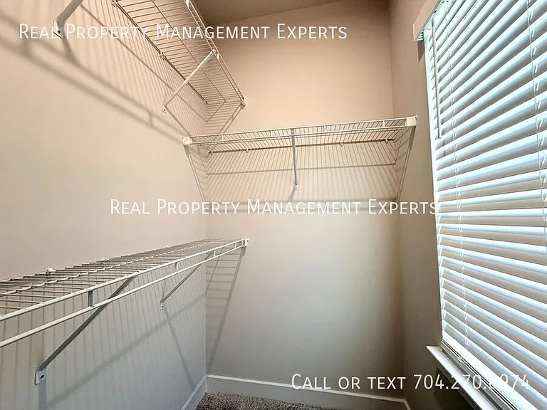 2841 Statesville Ave — Photo 14