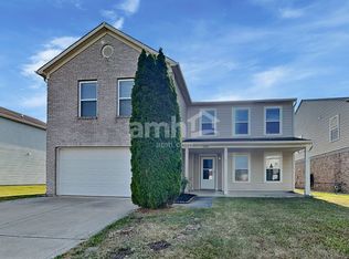 1886 Fountain Cir, Greenwood, IN 46143