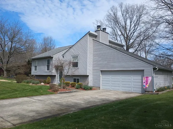 3744 Redthorne Dr, Amelia, OH 45102