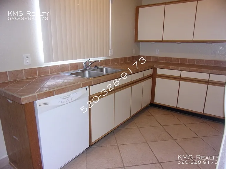 1900 W Nava Dr — Photo 11