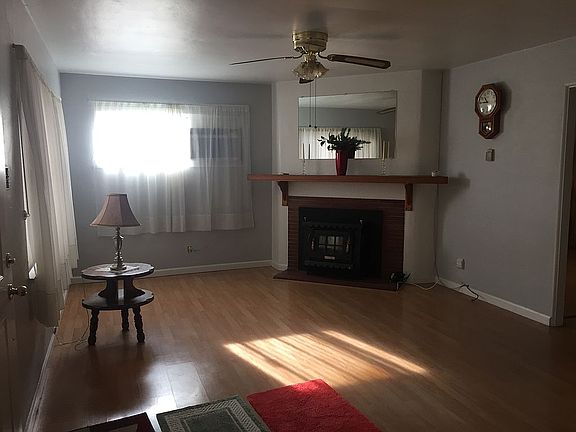 laminate flooring in 3 rooms