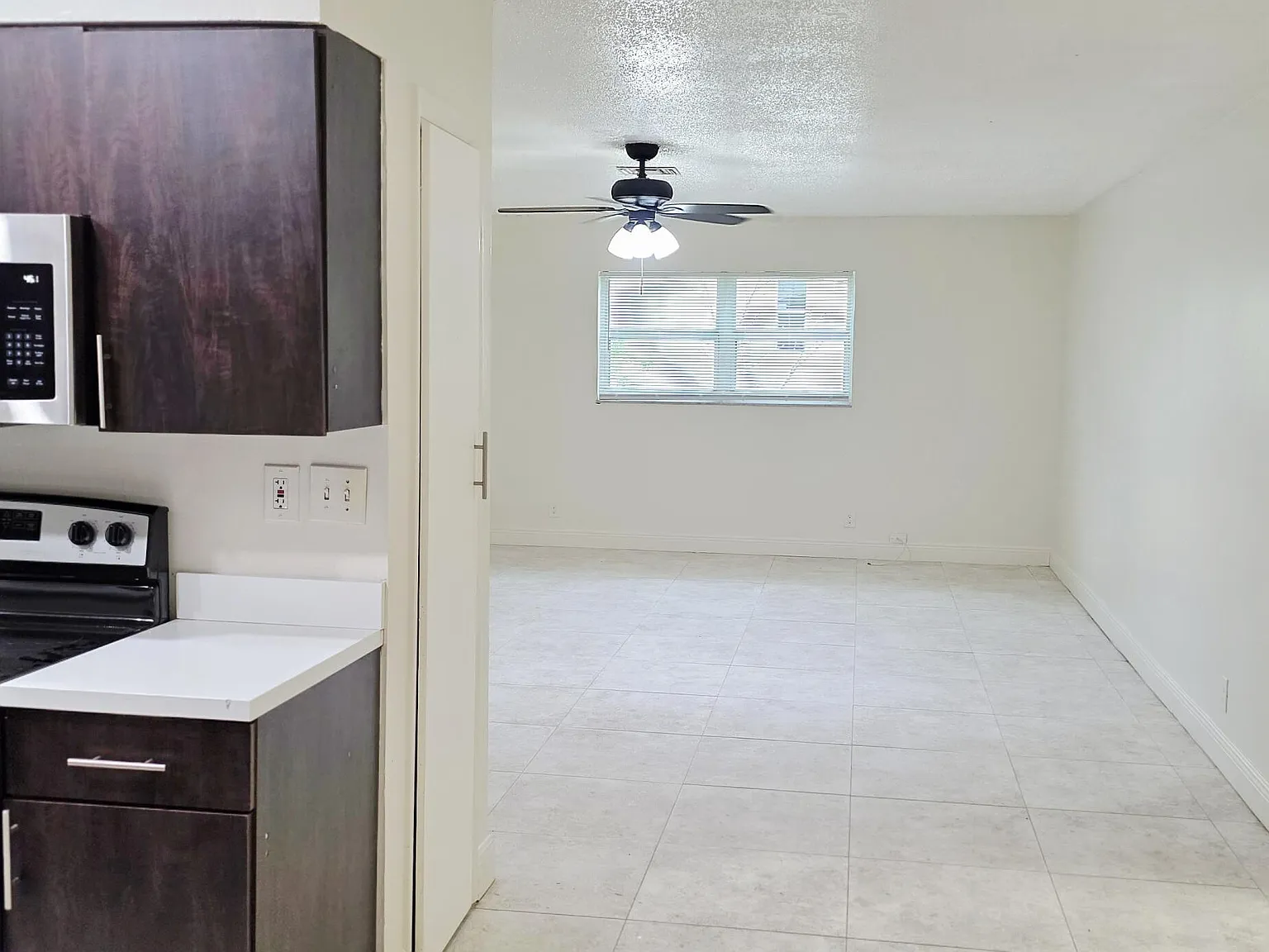 3 bed, 2.0 bath, 1150 sqft, $2,150 — Photo 4