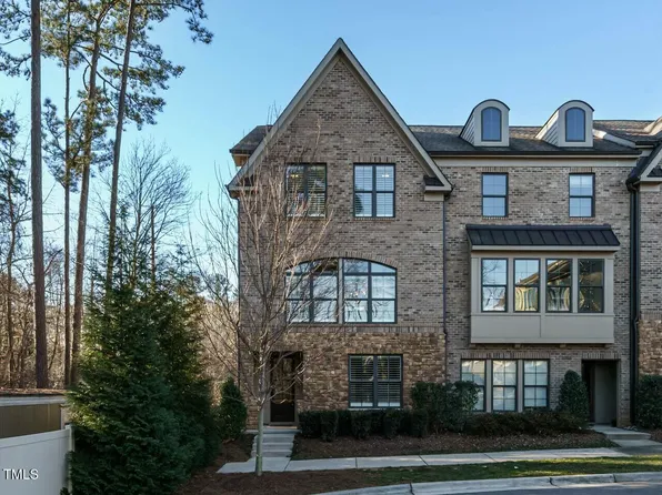 5701 Abingdon Ridge Pl, Raleigh, NC 27607