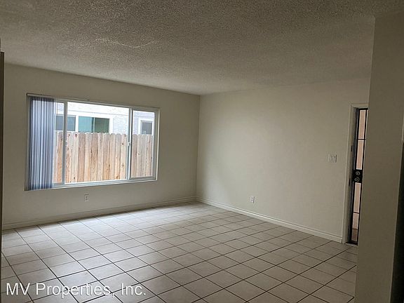 3rd image of 4019 Utah St #4