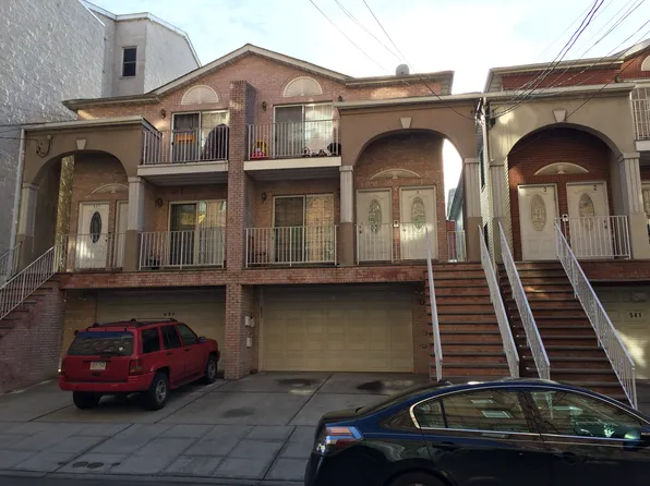 537 39th St Floor 3, Union City, NJ 07087