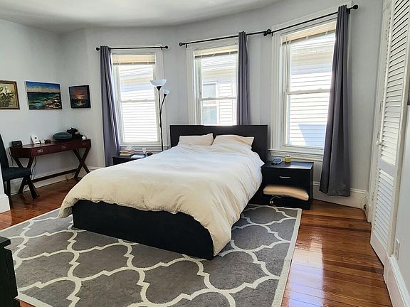 4th image of 66 Chestnut St #3