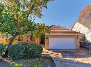 17 Parakeet Ct, Valley Springs, CA 95252