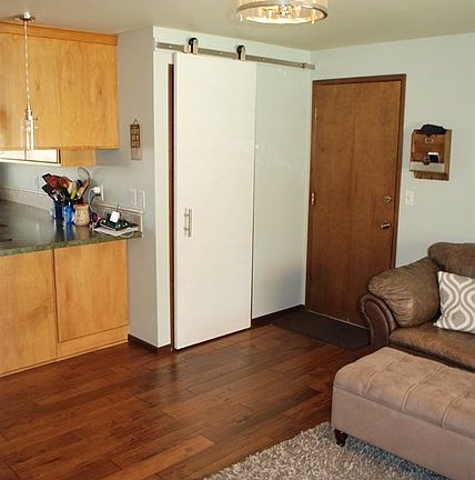 2nd image of 872 Dow Dr
