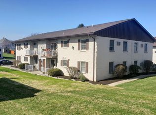 162 Green St APT 6, Emmaus, PA 18049