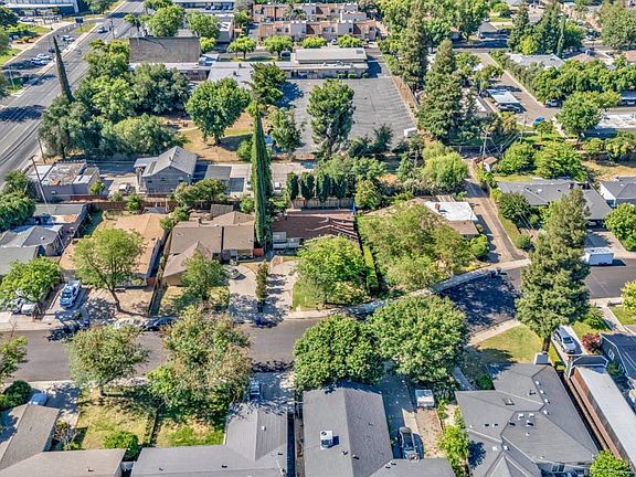 4th image of 1226 Chehalem Dr
