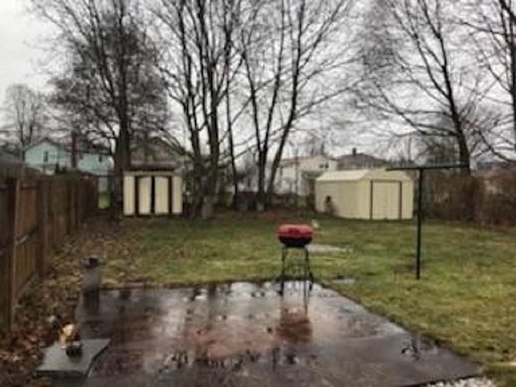 Large and private back yard