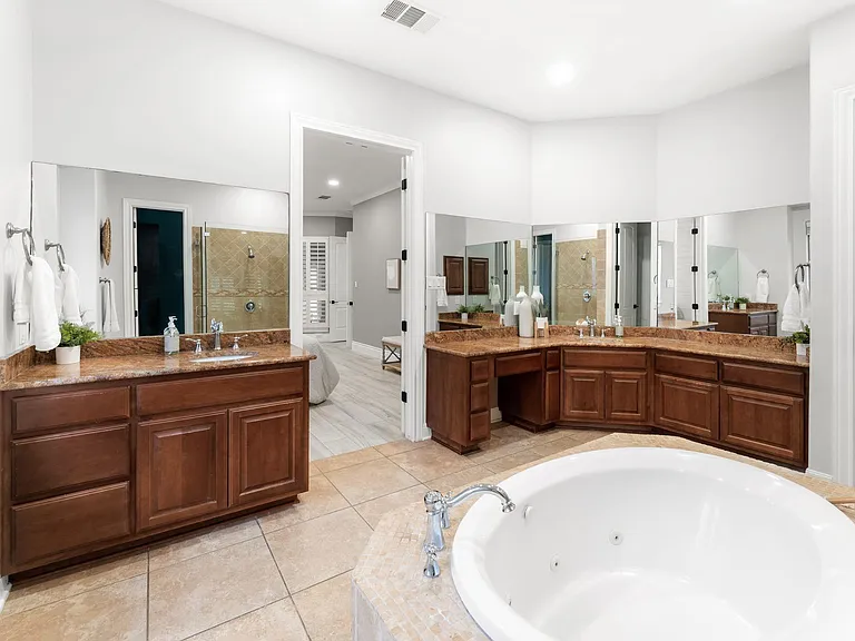 13500 Coleto Creek Trl — Photo 17