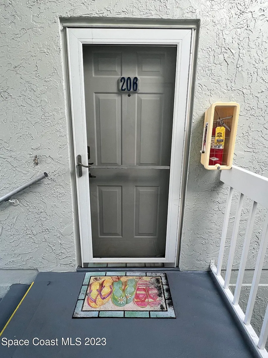 Building Photo - 969 Sonesta Ave NE #206