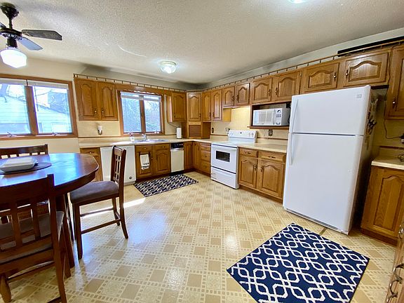 5th image of 520 S 13th St