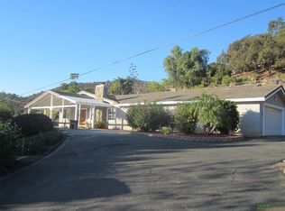 2122-34 Sleepy Hollow Rd, Escondido, CA 92026