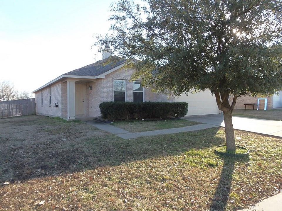 1st image of 801 Ann Dr