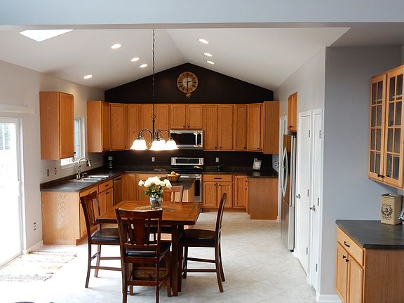 kitchen & Dinette