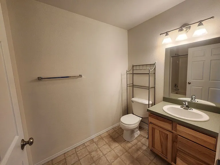 17 Diane Rd #163A — Photo 7