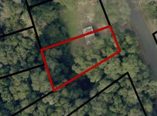 4529 Limit St, Bagdad, FL 32583