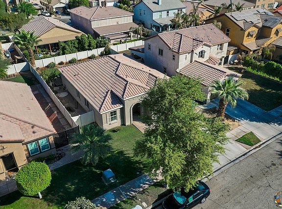 2nd image of 1172 Riverview Ave