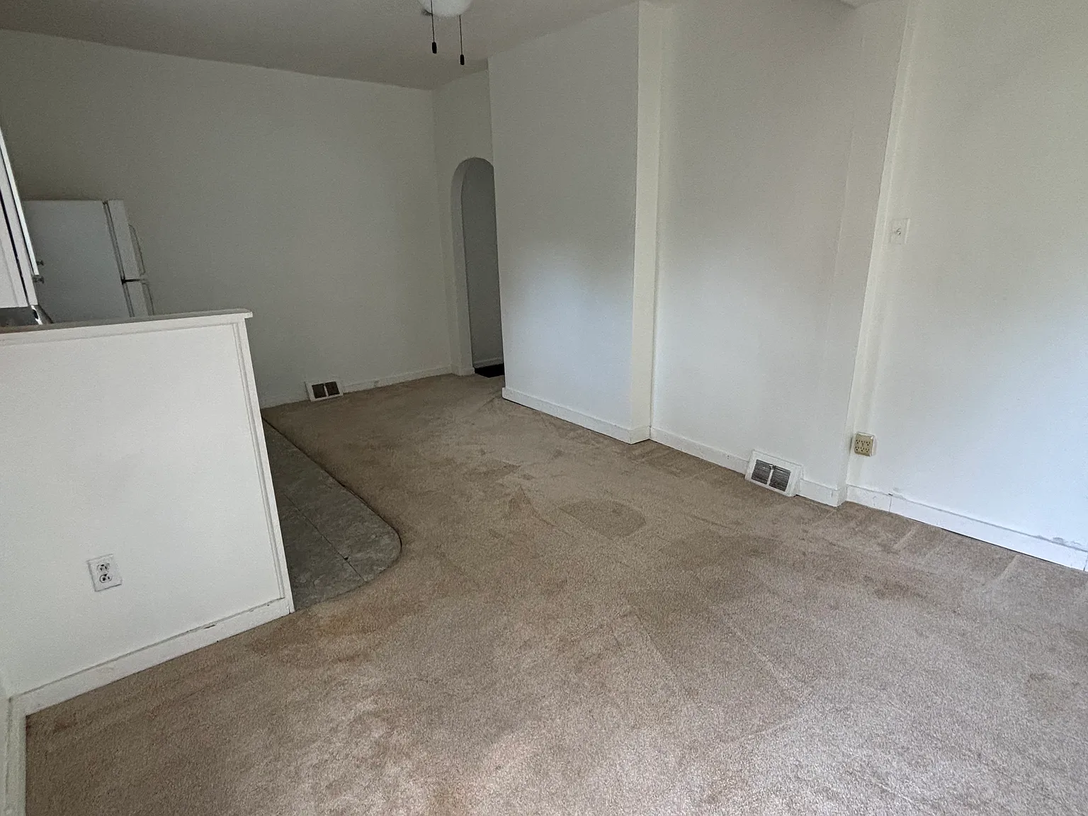 Studio, $1,100 — Photo 1