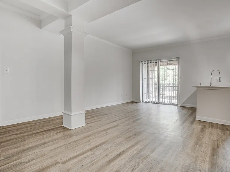 The Estate on Quarry Lake Apartment Homes — Photo 48