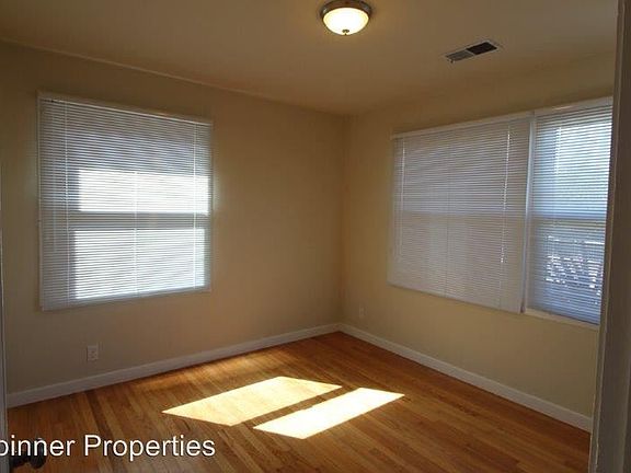 4th image of 203 W 39th Ave