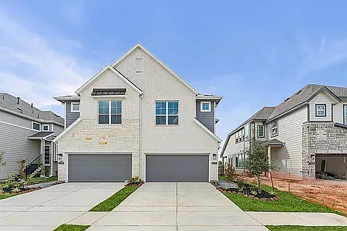 21130 Medina River Dr — Photo 1
