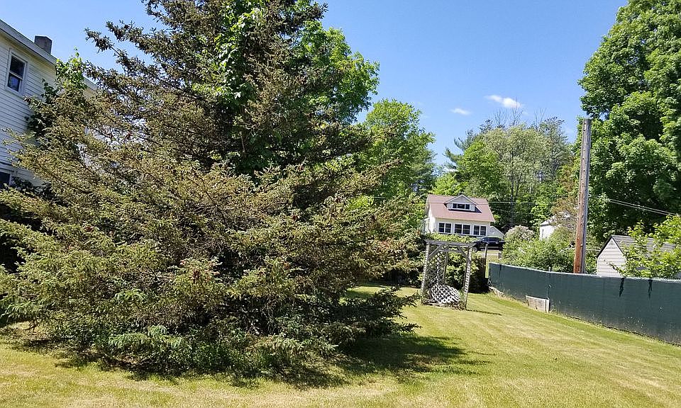 2nd image of 49 1st Ave
