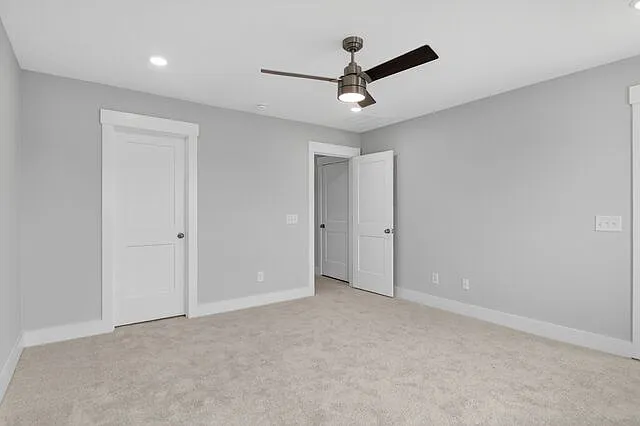 425 Parkside Cmns — Photo 5