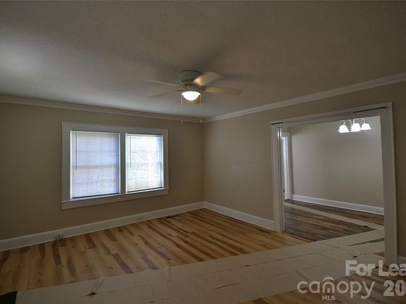 5th image of 800 Arbor St NE