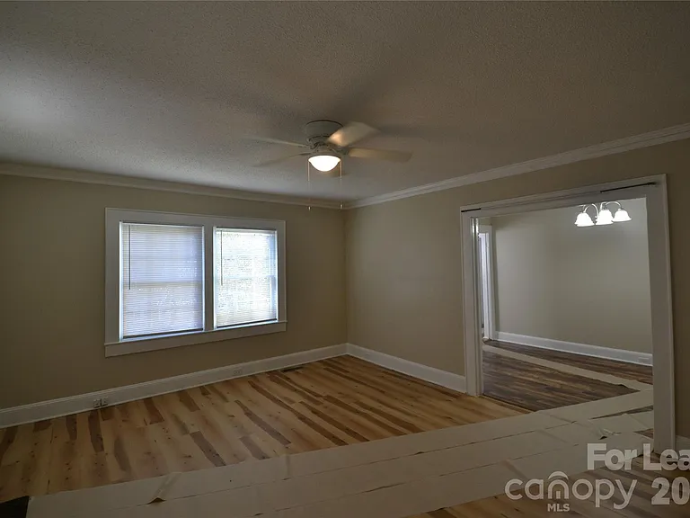 800 Arbor St NE — Photo 5