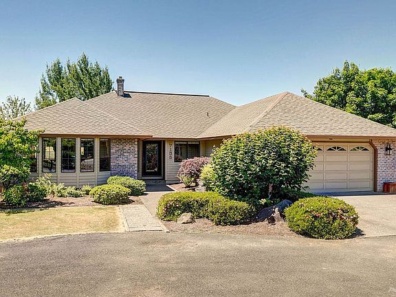 7135 SW Straughan Rd Hillsboro-large-002-7135 SW Straughan Road002-1500x1000-72dpi