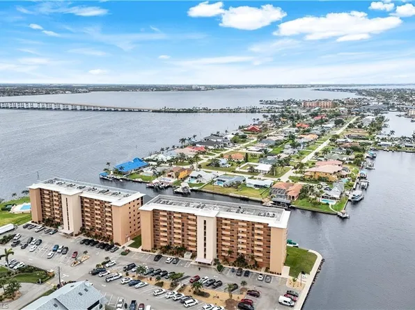 4260 SE 20th Pl APT 206, Cape Coral, FL 33904