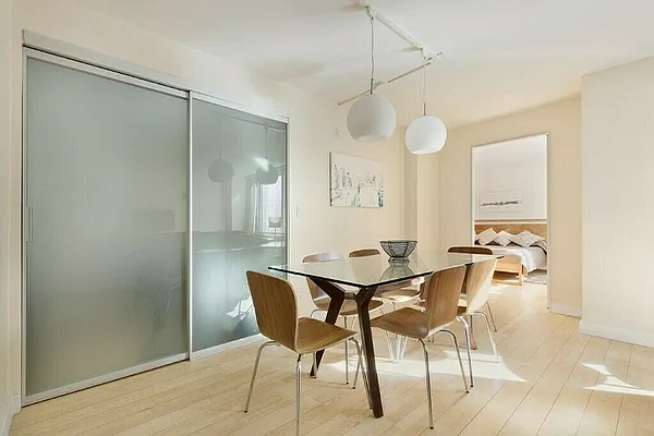 Rented by New York Casas Ltd. | media 24