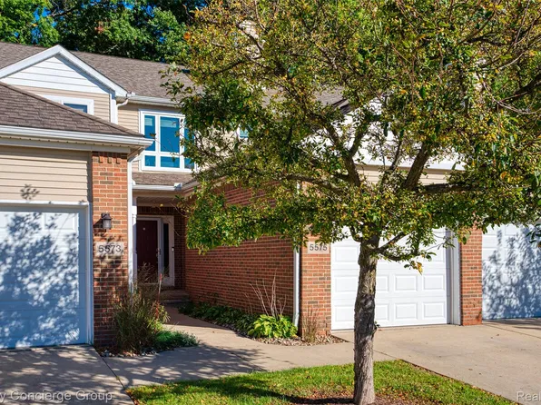 5575 Woodruff Shore Dr, Brighton, MI 48116