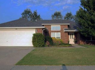 1908 Marquette Rd, Bentonville, AR 72712