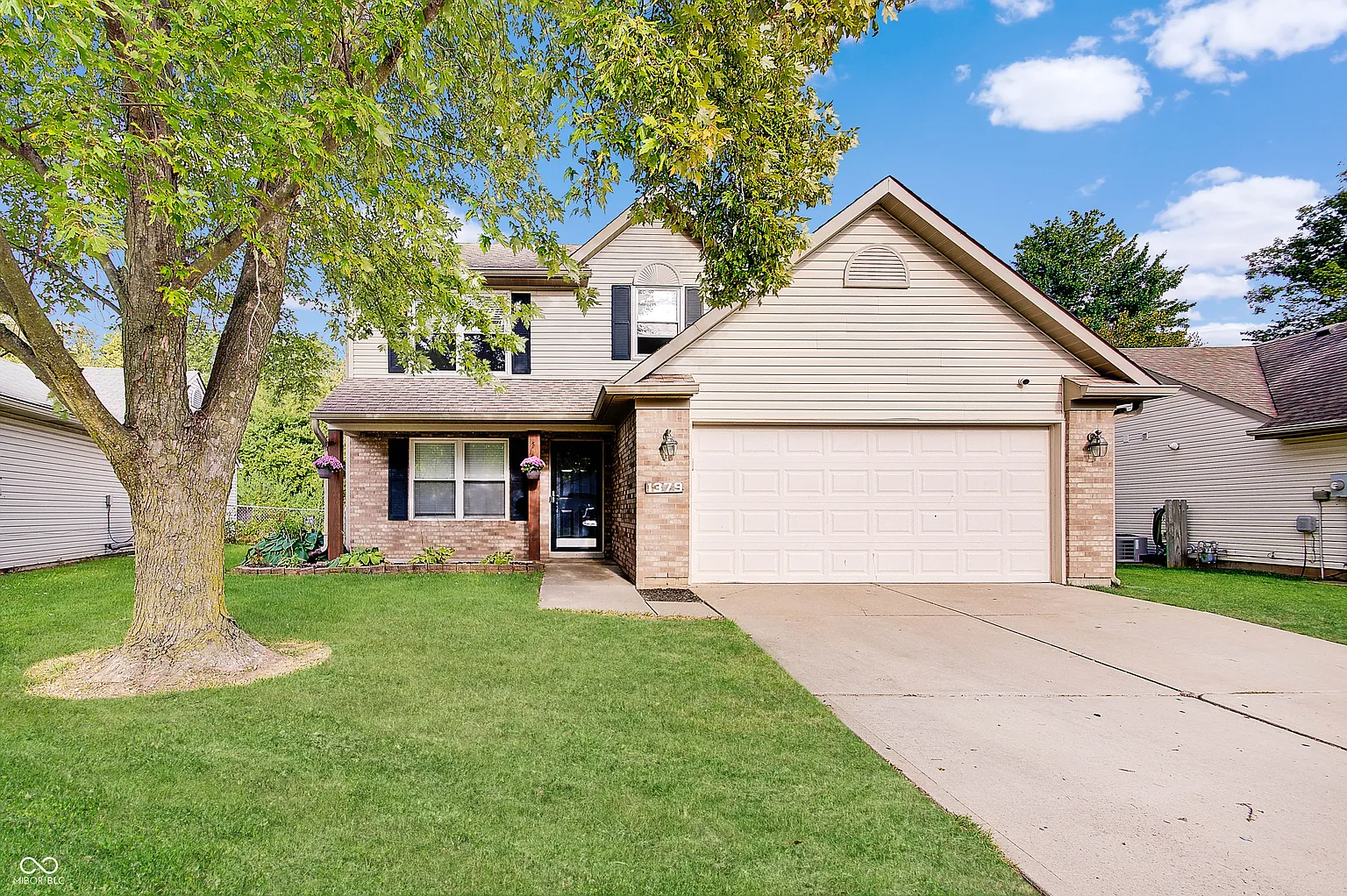 1379 Sanner Dr photo 1