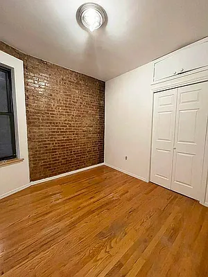 Rented by Jonis Realty | media 4