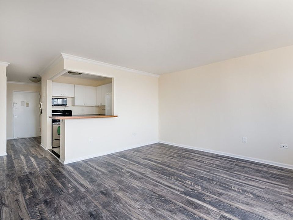 1st image of 222 W 14th St APT 10D