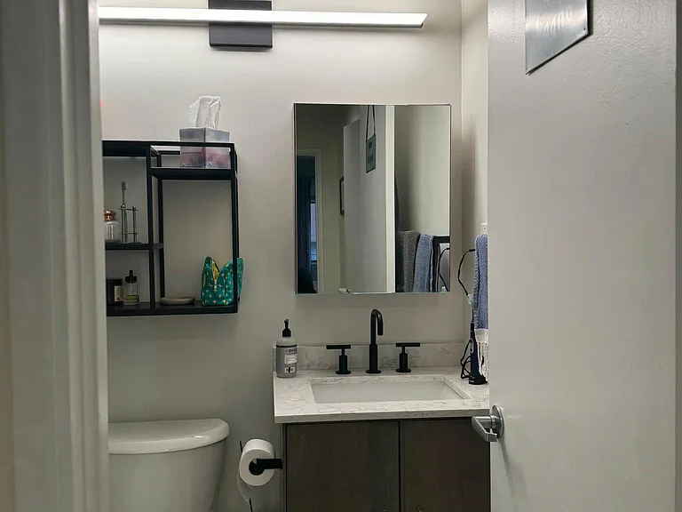 1375 N Williams St #203 — Photo 5