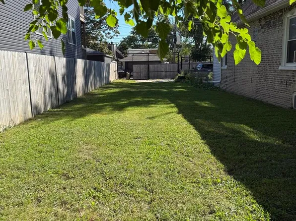 1049 N Hamlin Ave, Chicago, IL 60651