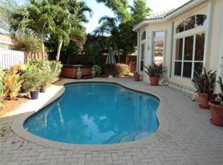 5379 SW 33rd Way, Fort Lauderdale, FL 33312