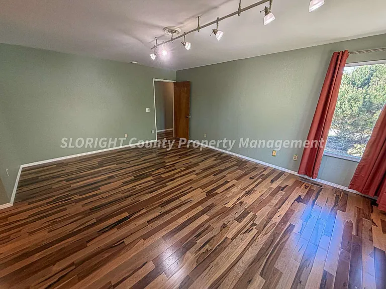 691 Manzanita Dr — Photo 9