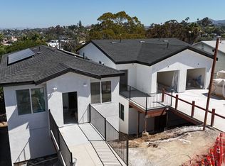 Brand New Apartments and Townhomes in Vista + Bonus Room!, Vista, CA 92083